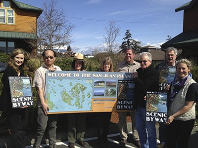 Pictured above: Committee members Deborah Hopkins Buchanan