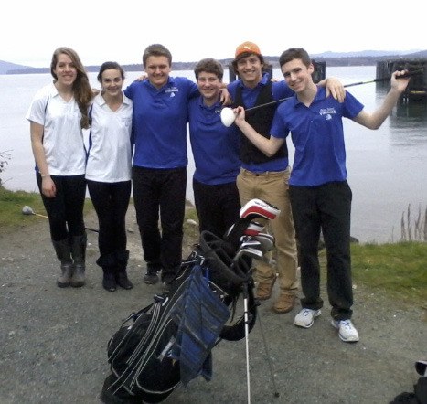 Viking golfers Tara Dobos