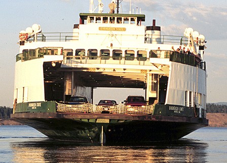 Washington State Ferries reminds travelers to prepare for heavy traffic on all ferry routes during the upcoming Memorial Day weekend.