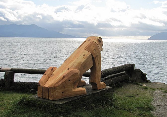 The lion of Doe Bay again stands guard over the cove.