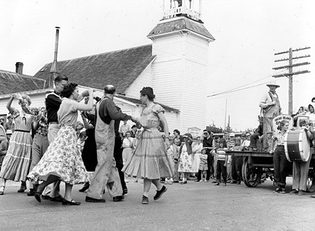 Members of the “Orkies Square Dancers” club in the 1954 Orcas parade.