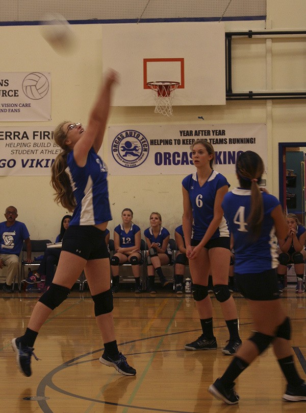 Orcas Viking volleyball team.