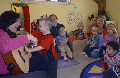 Sharon Abreu (left) teaching at Kaleidoscope.