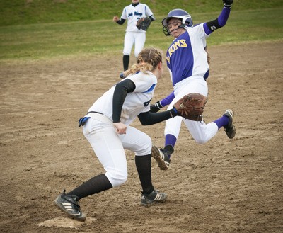 Viking Bella Nigretto (2) making the tag at third during the home game against Concrete.