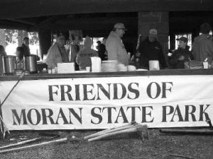 Some of the 100+ volunteers who helped clean up the park in 2007.