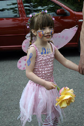 ORCAS GREETS THE SUMMER SUN