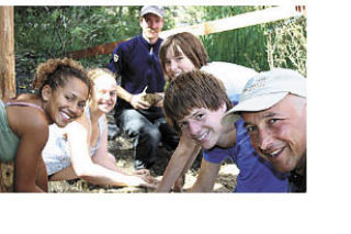 From left to right: Stephanie Shaw