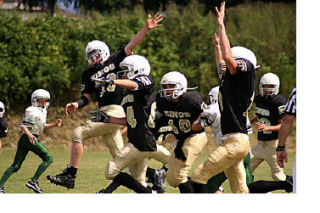 Kings bust through to the quarterback – Jake Zier