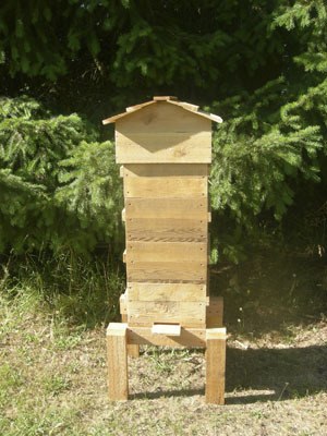 The Orcas Food Masters are hosting “An Introduction to the Warre Method of Beekeeping in the Pacific Northwest” on Sunday