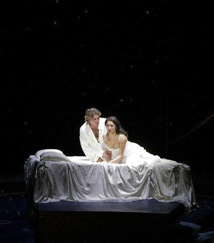 Soprano Anna Netrebko teams up with tenor Roberto Alagna in Charles Gounod’s interpretation of Shakespeare’s timeless love story
