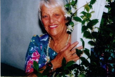 Betty Onsum | Passages