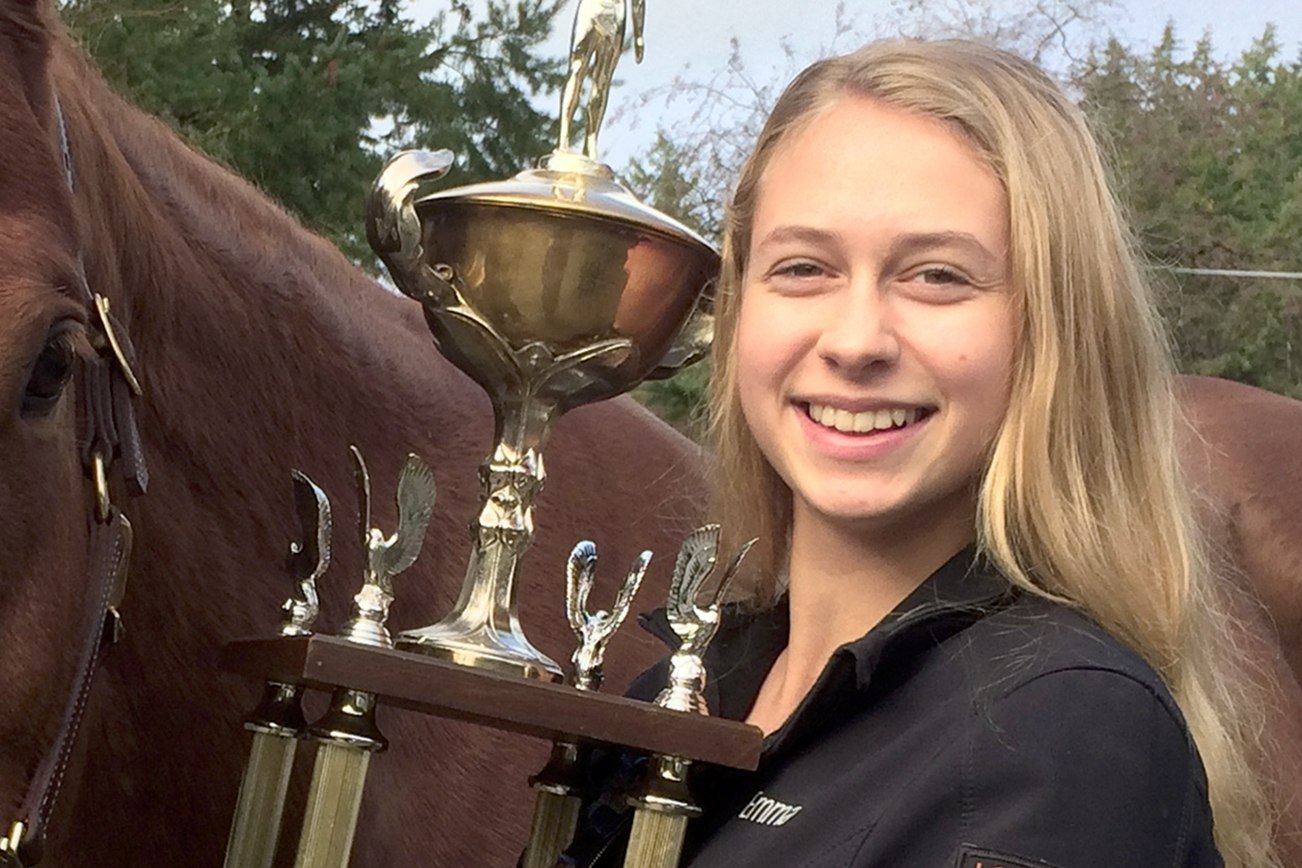 Local teen horse-rider wins prestigious state award