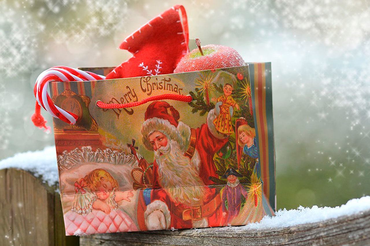 International Lions annual Christmas ship arriving at Orcas ferry landing