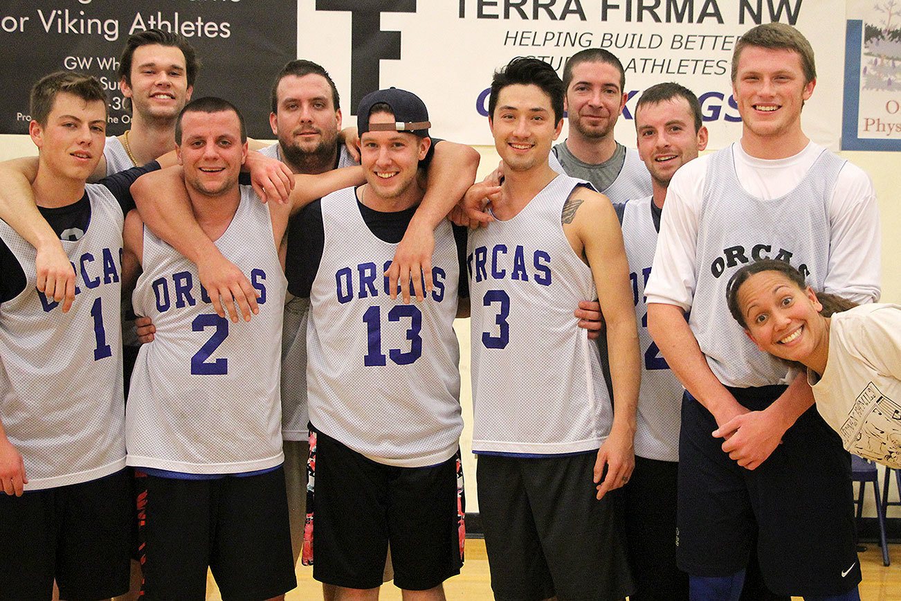 Winners crowned at alumni basketball game