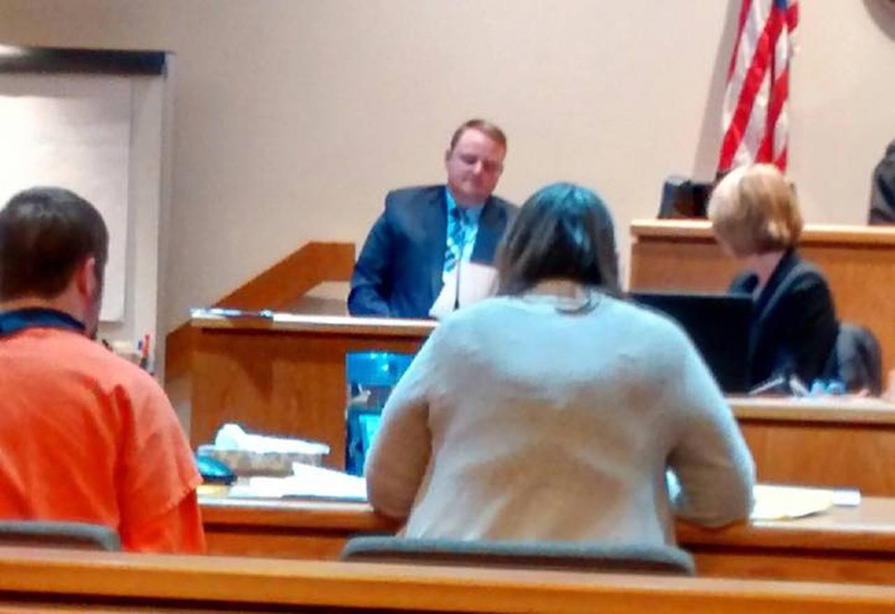 Investigation reveals detective allegedly had sexual relationship with victim