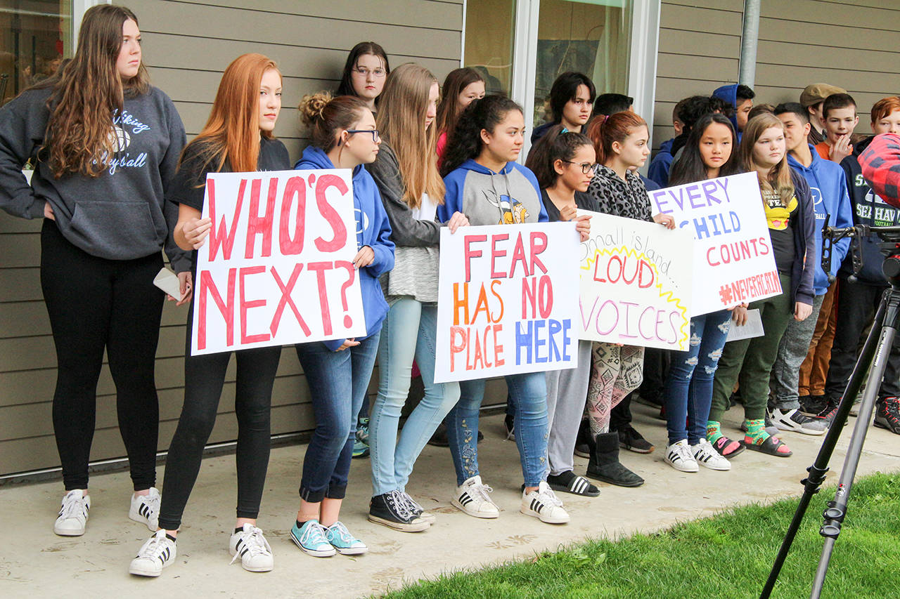 Orcas students honor Parkland shooting victims
