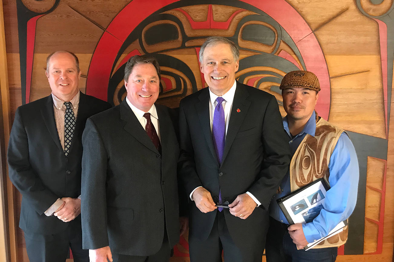 Inslee signs executive order to protect orcas, Chinook salmon