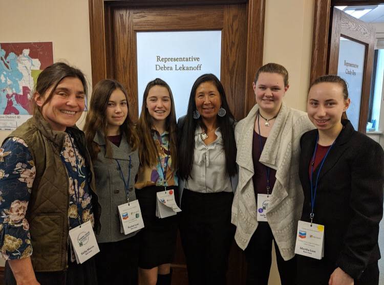 4-H club members go to Olympia