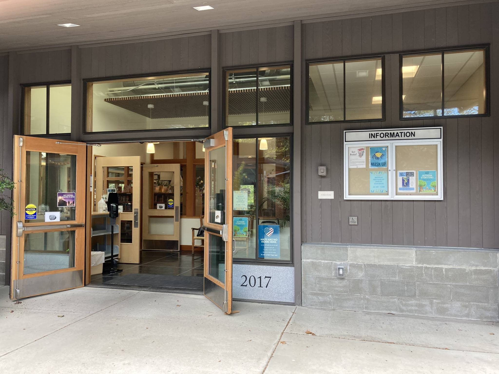 CONTRIBUTED PHOTO/What are your preferences for library hours?