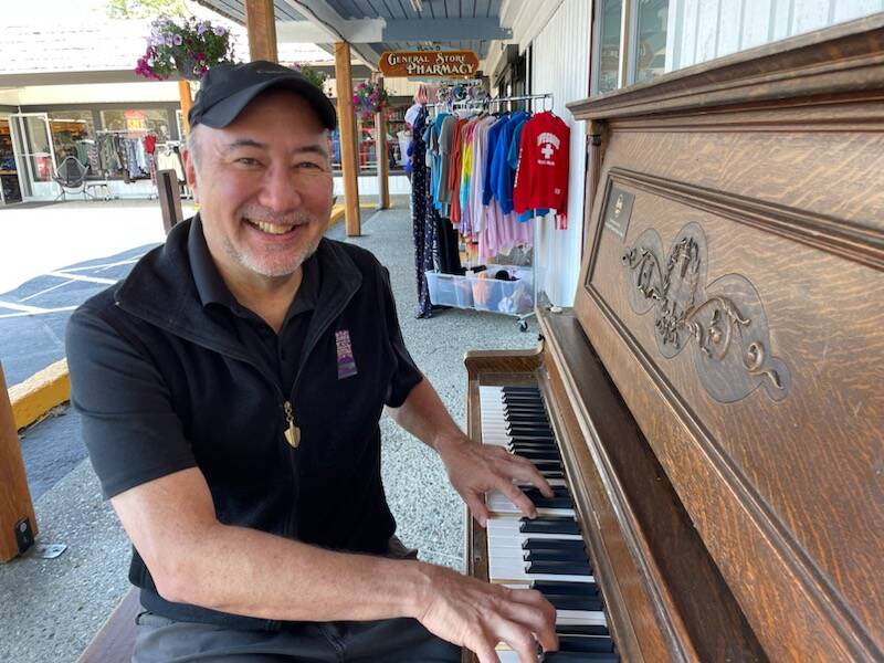 Jon Kimura Parker, OICMF Artistic Advisor, playing the piano.