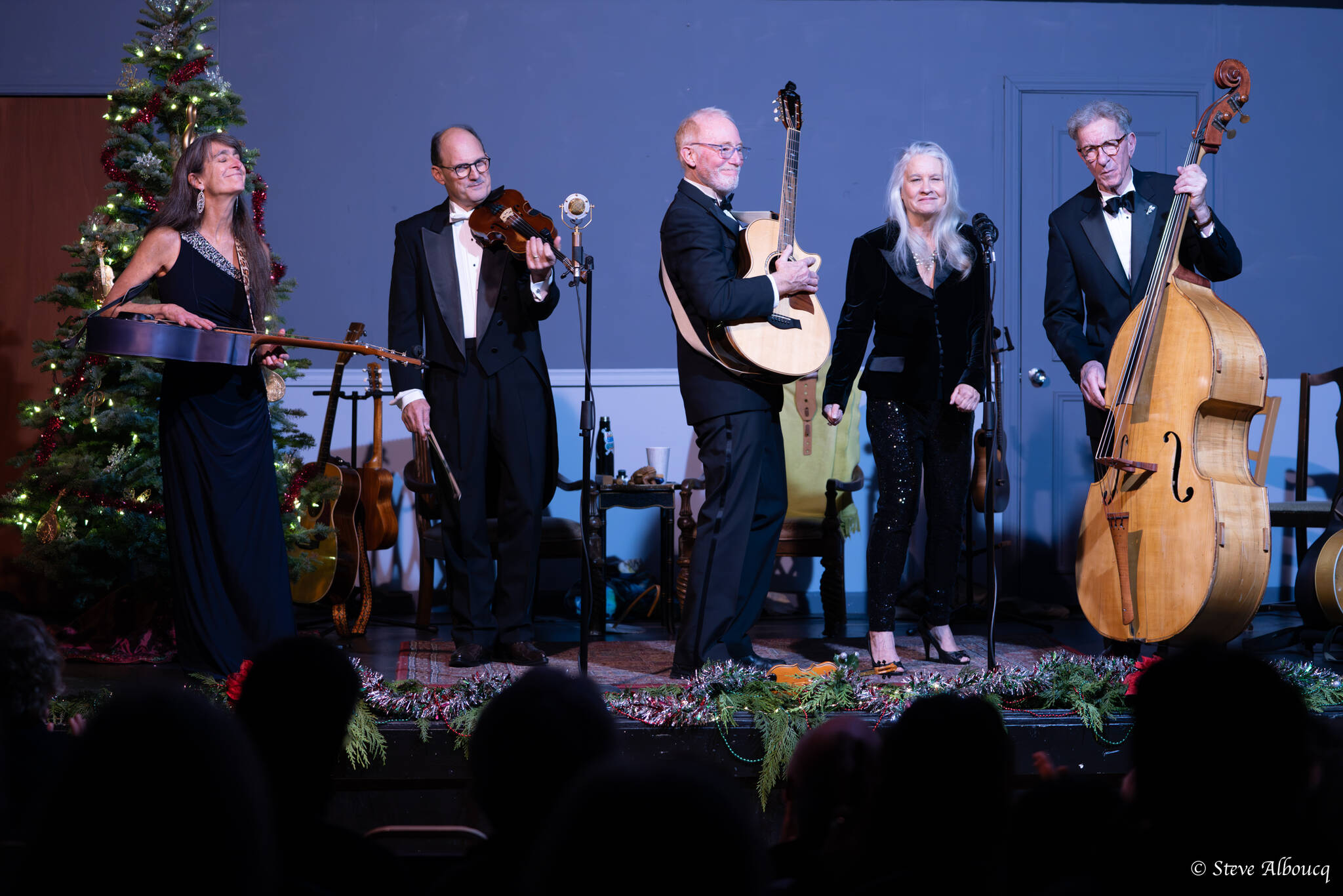 Steve Alboucq photo.
The Olga Symphony.