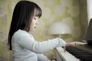 Every year more than 100 musicians gather to volunteer their talents to support music education at MAG’s annual benefit concert