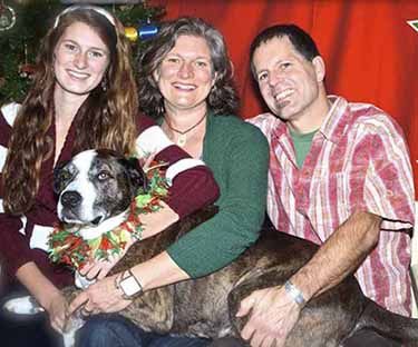 Orcas Off Leash Area’s annual holiday pet photos are coming soon.
