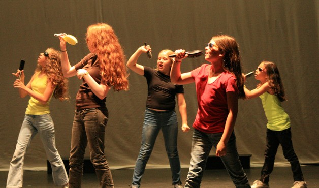 Aspiring young actors and actresses perform.