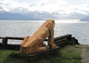The lion of Doe Bay again stands guard over the cove.