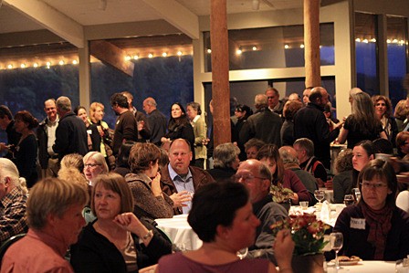 Chamber members (and non-members) enjoying their meal at the annual meeting.