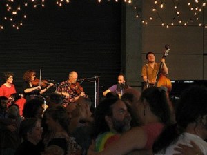 Tapsalteerie performing.