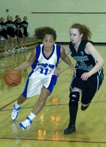 Stephanie Shaw speeds down the court