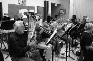 Percussionists Lizz Hanks and Pat Littlewood