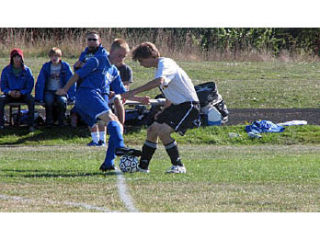 Jordan Haber (right) playing in Thursday’s game against La Conner.