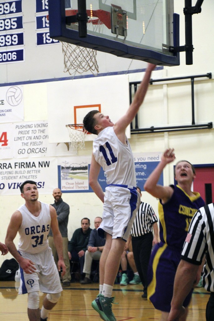 Vikings dominate in basketball