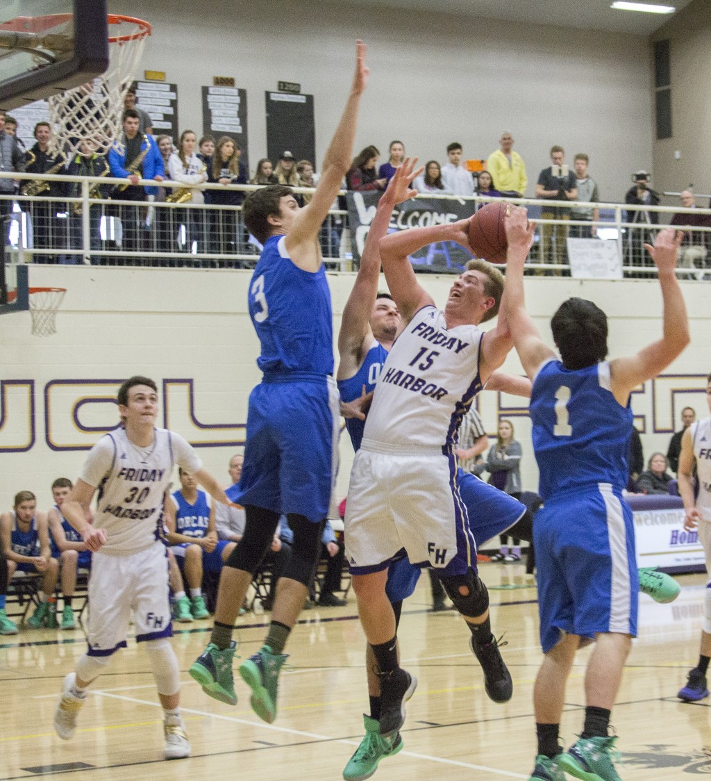 Vikings win in showdown against Friday Harbor | Sports update