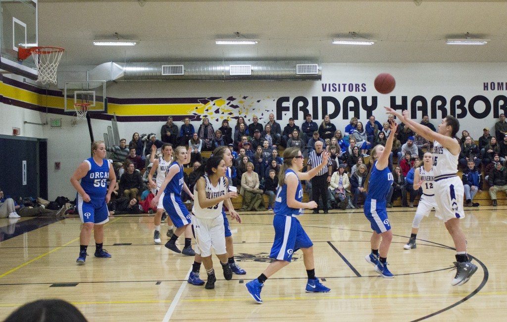 Vikings win in showdown against Friday Harbor | Sports update