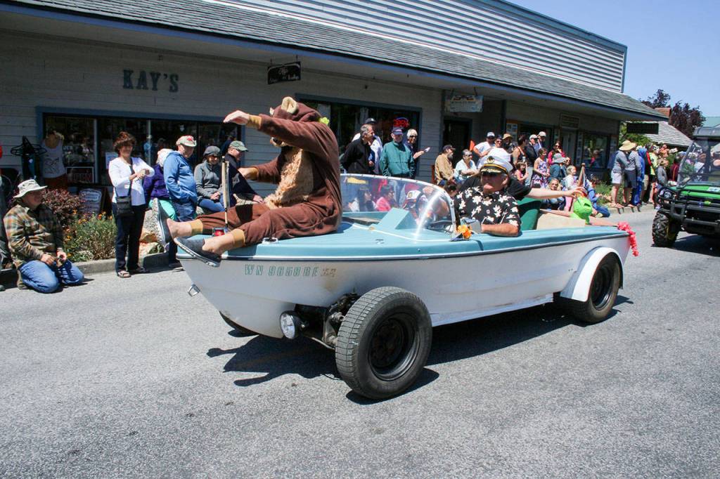 Chamber’s annual Community Parade | Photos