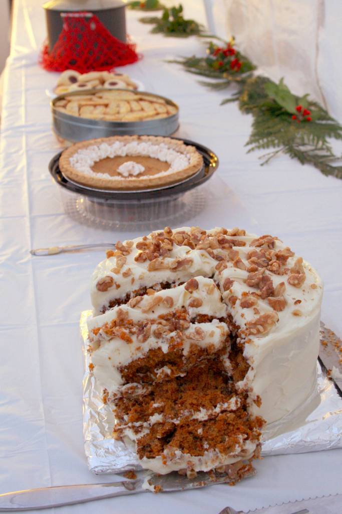 Odd Fellows celebrates Thanksgiving