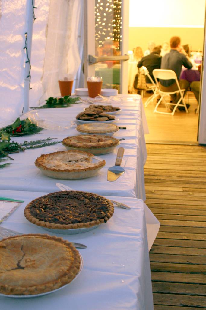 Odd Fellows celebrates Thanksgiving