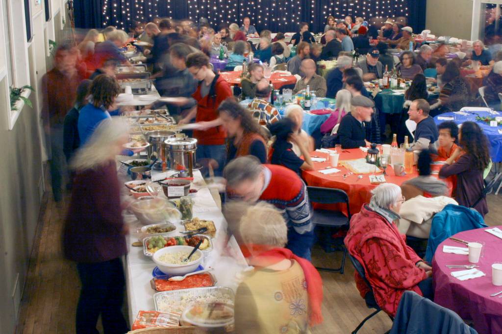 Odd Fellows celebrates Thanksgiving