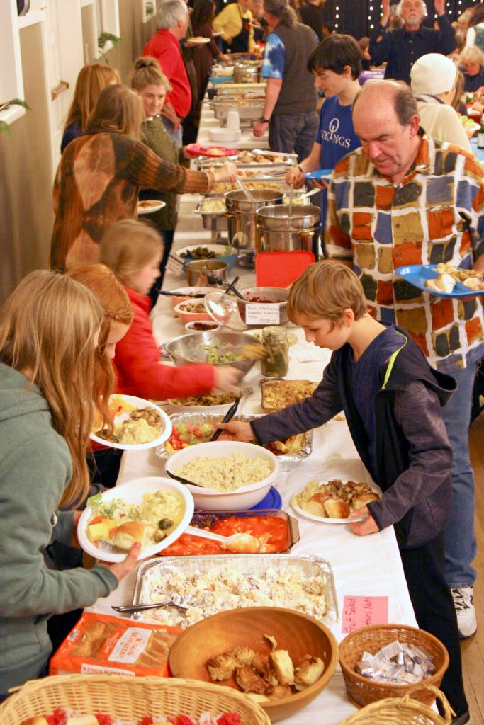 Odd Fellows celebrates Thanksgiving