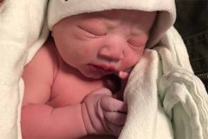 Elliott Richard Wooding born in ambulance
