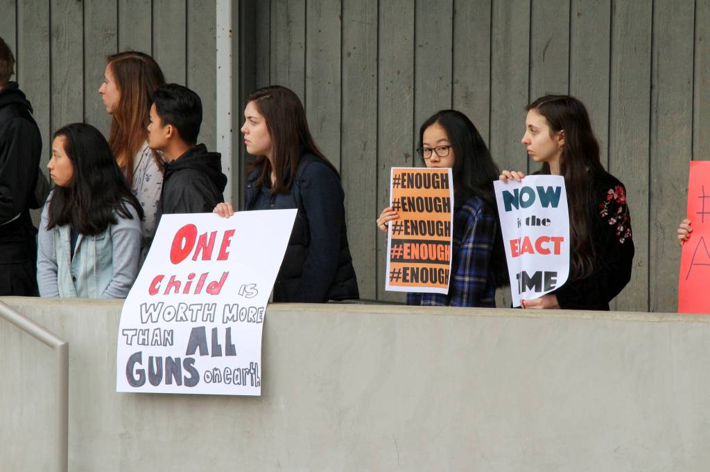 Orcas students honor Parkland shooting victims