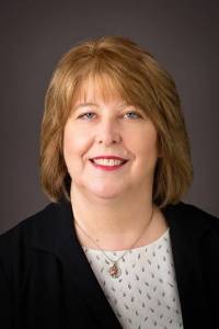 Lisa Henderson to run for County Clerk