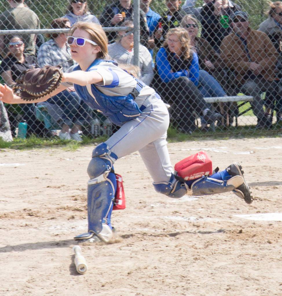 Softball, baseball teams continue to dominate