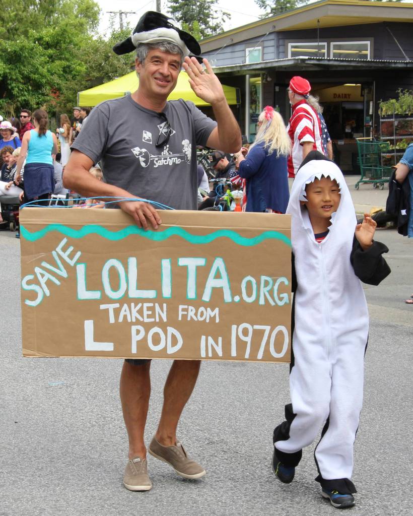 Retro Orcas | July 4th parade