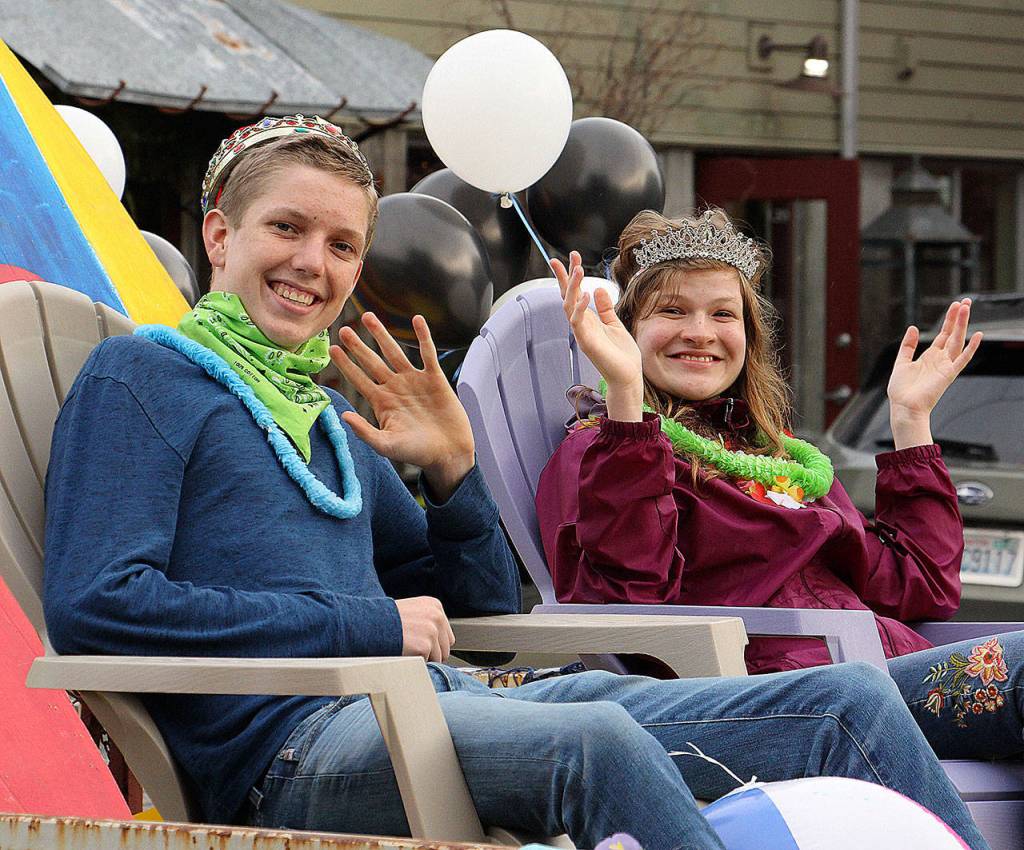 Homecoming assembly and parade photos | Soccer game and barbecue on Saturday