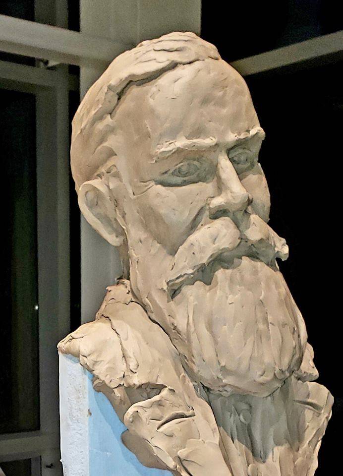 Contributed photo/SJIMA                                The face of the statue as it is sculpted.