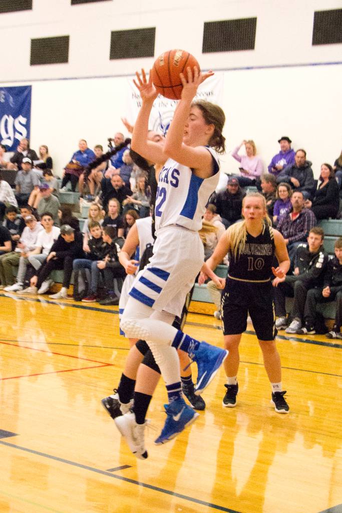 Vikings take on Wolverines at home